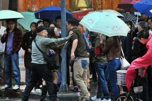 如皋吃瓜群众事件真相揭秘,揭秘背后真相与反思